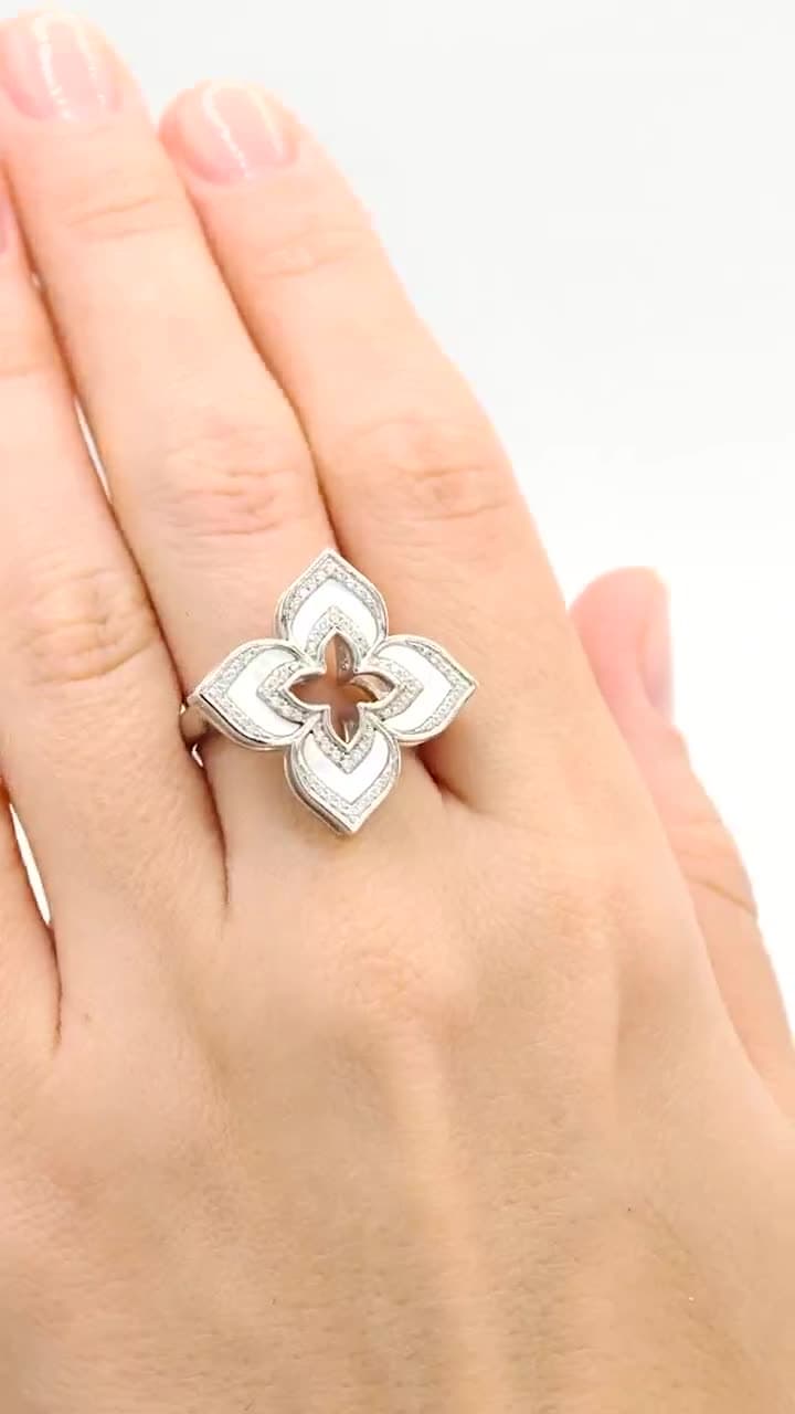 Серебряное кольцо