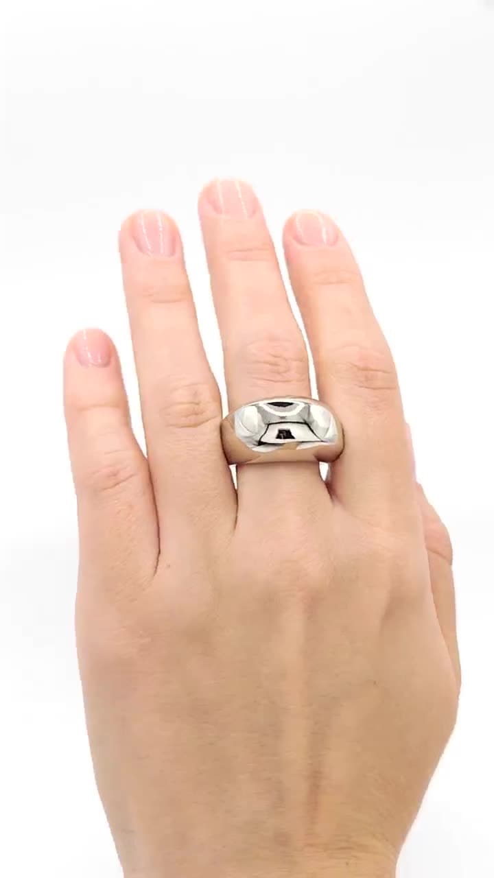 Серебряное кольцо