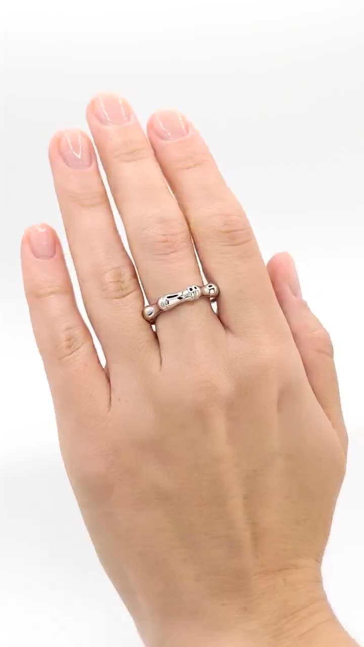 Серебряное кольцо