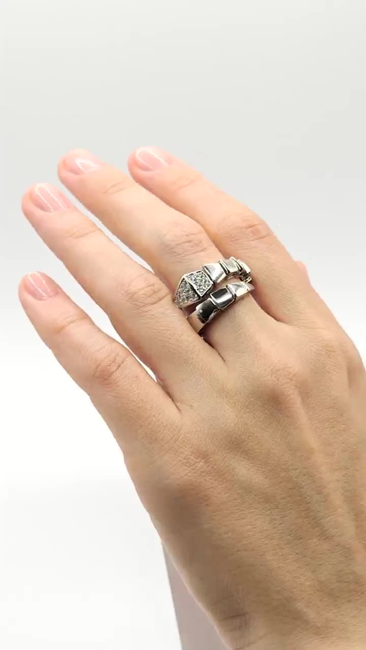 Серебряное кольцо