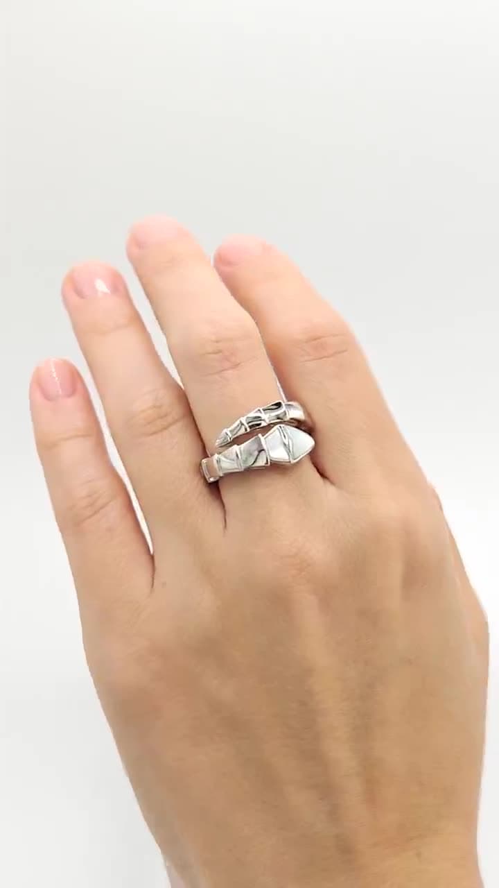 Серебряное кольцо