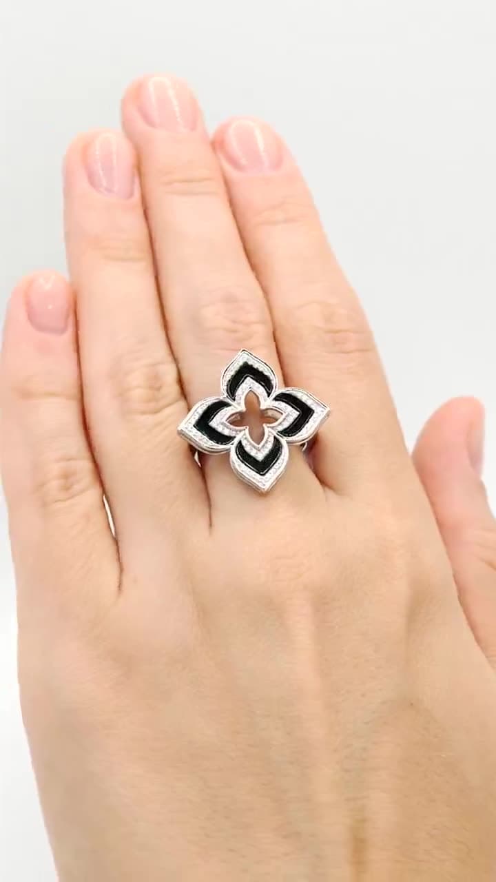 Серебряное кольцо