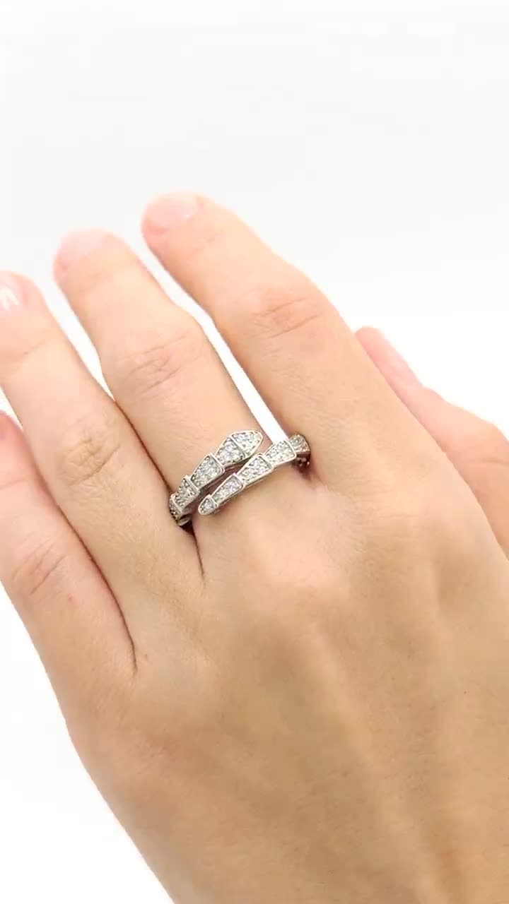 Серебряное кольцо