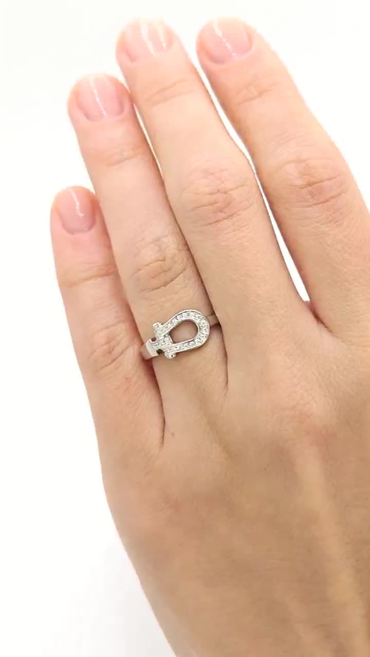 Серебряное кольцо